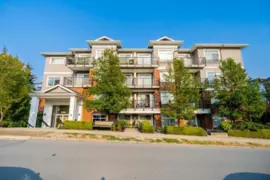 401 6480 195a Street, Surrey, BC