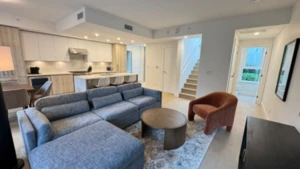114 423 6th Street, West Vancouver, BC