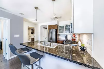 Kitchen Photo of 1508 1 Renaissance Square, New Westminster, BC