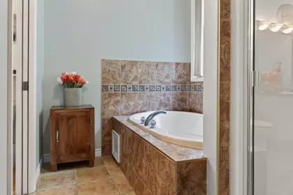 Hallway Photo of 71 8590 Sunrise Drive, Chilliwack, BC