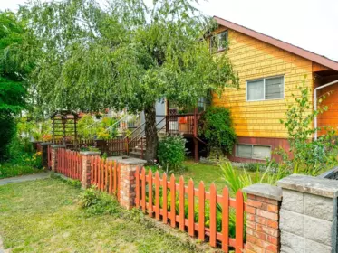 3017 E 17th Avenue, Vancouver, BC, Vancouver — Single Family Residence for sale