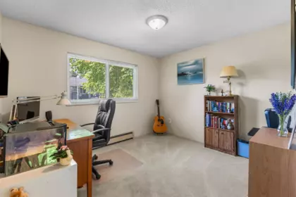 Entry Foyer Photo of 19949 51 Avenue, Langley, BC