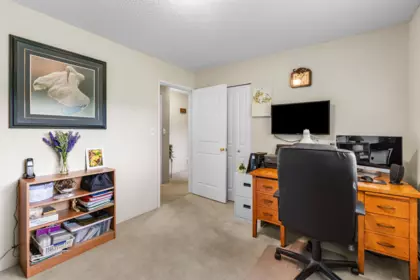 Hallway Photo of 19949 51 Avenue, Langley, BC