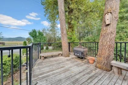 Swimming Pool Photo of 22288 136 Avenue, Maple Ridge, BC