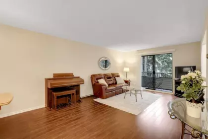 211 20460 54 Avenue, Langley, BC, Langley — Apartment/Condo for sale