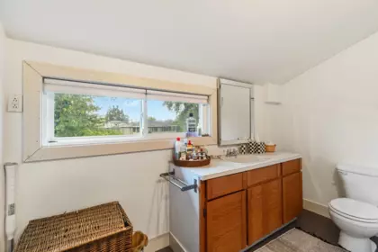 Dining Area Photo of 247 Wood Street, New Westminster, BC