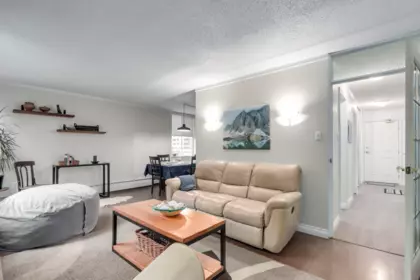 303 2004 Fullerton Avenue, North Vancouver, BC, North Vancouver — Apartment/Condo for sale