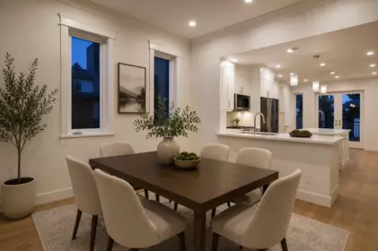 254 E 18th Street, North Vancouver, BC, North Vancouver — Half Duplex for sale