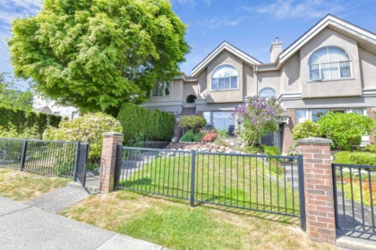 15415 Russell Avenue, White Rock, BC, White Rock — Townhouse for sale