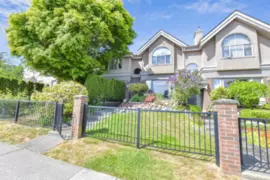 15415 Russell Avenue, White Rock, BC