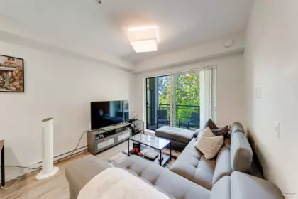 Family Room Photo of A207 20087 68 Avenue, Langley, BC