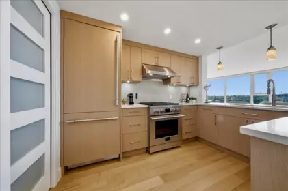 Breakfast Nook Photo of 803 455 Beach Crescent, Vancouver, BC