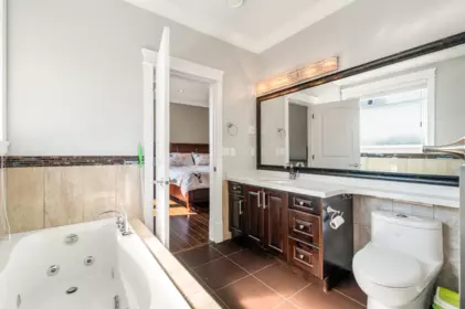 Primary Bathroom Photo of 7188 Gray Avenue, Burnaby, BC