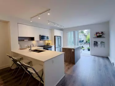 Kitchen Island Photo of 8 9718 161a Street, Surrey, BC