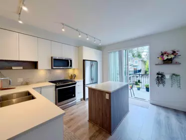 Pantry Photo of 8 9718 161a Street, Surrey, BC