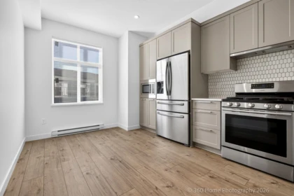 Kitchen Island Photo of 122 3565 Baycrest Avenue, Coquitlam, BC