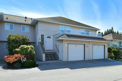 24 5610 Trail Avenue, Sechelt, BC, Sechelt — Apartment/Condo for sale