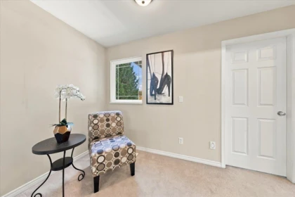 Mudroom Photo of 24100 102 Avenue, Maple Ridge, BC