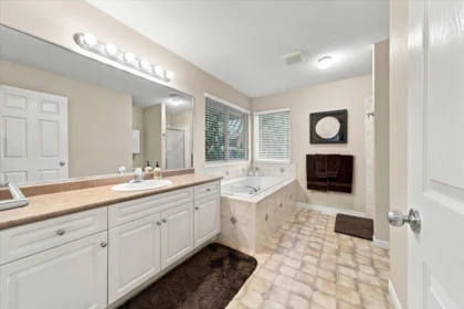 Powder Room Photo of 24100 102 Avenue, Maple Ridge, BC