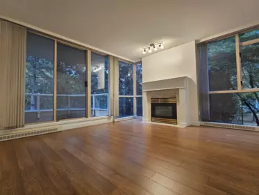 201 4689 Hazel Street, Burnaby, BC, Burnaby — Apartment/Condo for sale