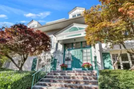 304 120 W 17th Street, North Vancouver, BC