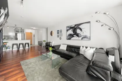 2601 2289 Yukon Crescent, Burnaby, BC, Burnaby — Apartment/Condo for sale