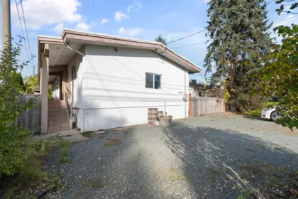 48247 Yale Road, Chilliwack, BC, Chilliwack — Single Family Residence for sale