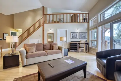 13C 12849 Lagoon Road, Madeira Park, BC, Madeira park — Townhouse for sale