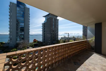 301 2135 Argyle Avenue, West Vancouver, BC, West vancouver — Apartment/Condo for sale