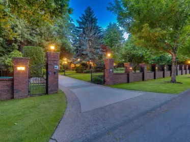 13326 25 Avenue, Surrey, BC, Surrey — Single Family Residence for sale