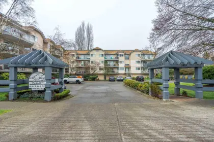 201 5419 201a Street, Langley, BC, Langley — Apartment/Condo for sale