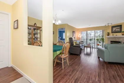 201 5419 201a Street, Langley, BC, Langley — Apartment/Condo for sale