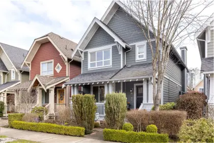 235 Furness Street, New Westminster, BC, New westminster — Single Family Residence for sale