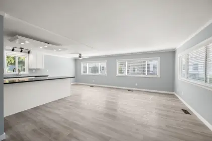 27 8254 134 Street, Surrey, BC, Surrey — Manufactured Home for sale