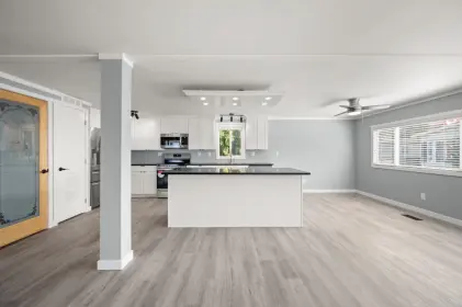 27 8254 134 Street, Surrey, BC, Surrey — Manufactured Home for sale