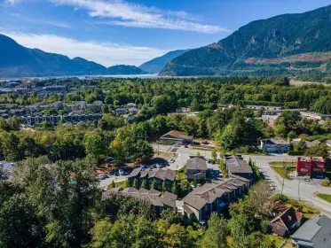 19 38684 Buckley Avenue, Squamish, BC, Squamish — Townhouse for sale