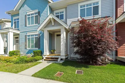 32603 Ross Drive, Mission, BC, Mission — Row House (Non-Strata) for sale