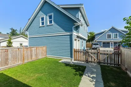 32603 Ross Drive, Mission, BC, Mission — Row House (Non-Strata) for sale