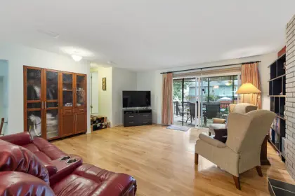 1350 Tina Way, Port Coquitlam, BC, Port coquitlam — Row House (Non-Strata) for sale