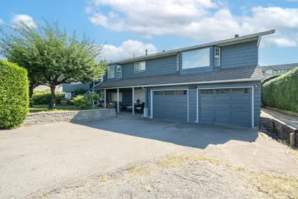 12024 190 Street, Pitt Meadows, BC, Pitt meadows — Single Family Residence for sale