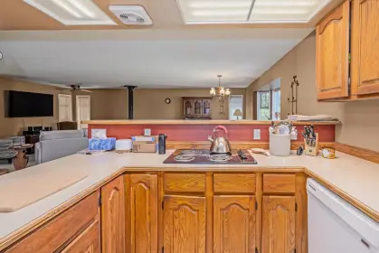 12024 190 Street, Pitt Meadows, BC, Pitt meadows — Single Family Residence for sale