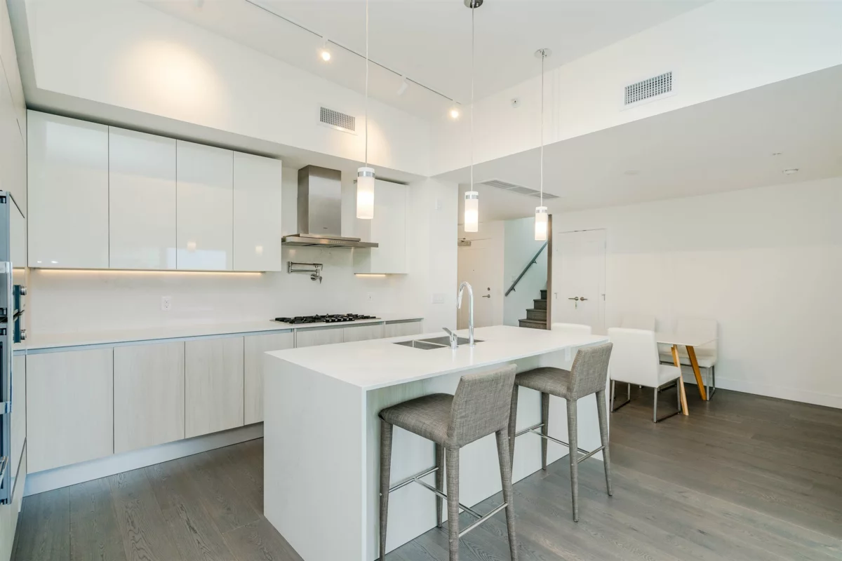 Dining Area Photo of 602 477 W 59th Avenue, Vancouver, BC