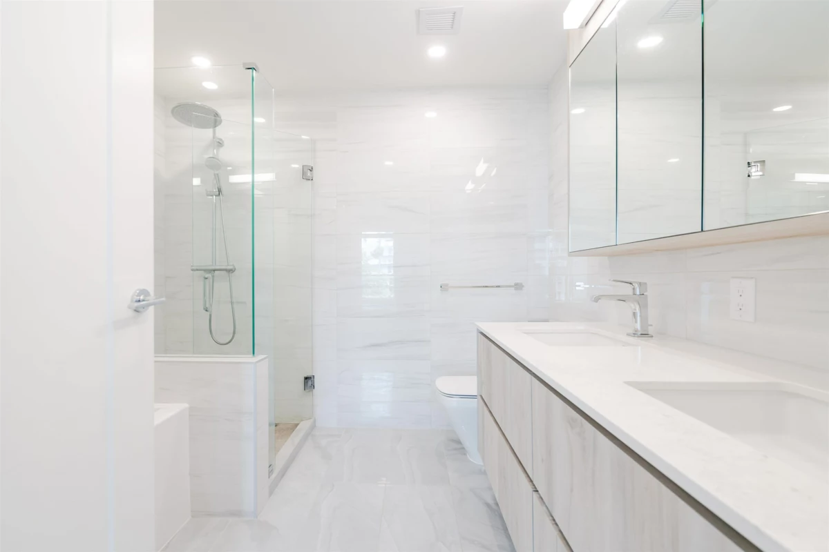 Entry Foyer Photo of 602 477 W 59th Avenue, Vancouver, BC