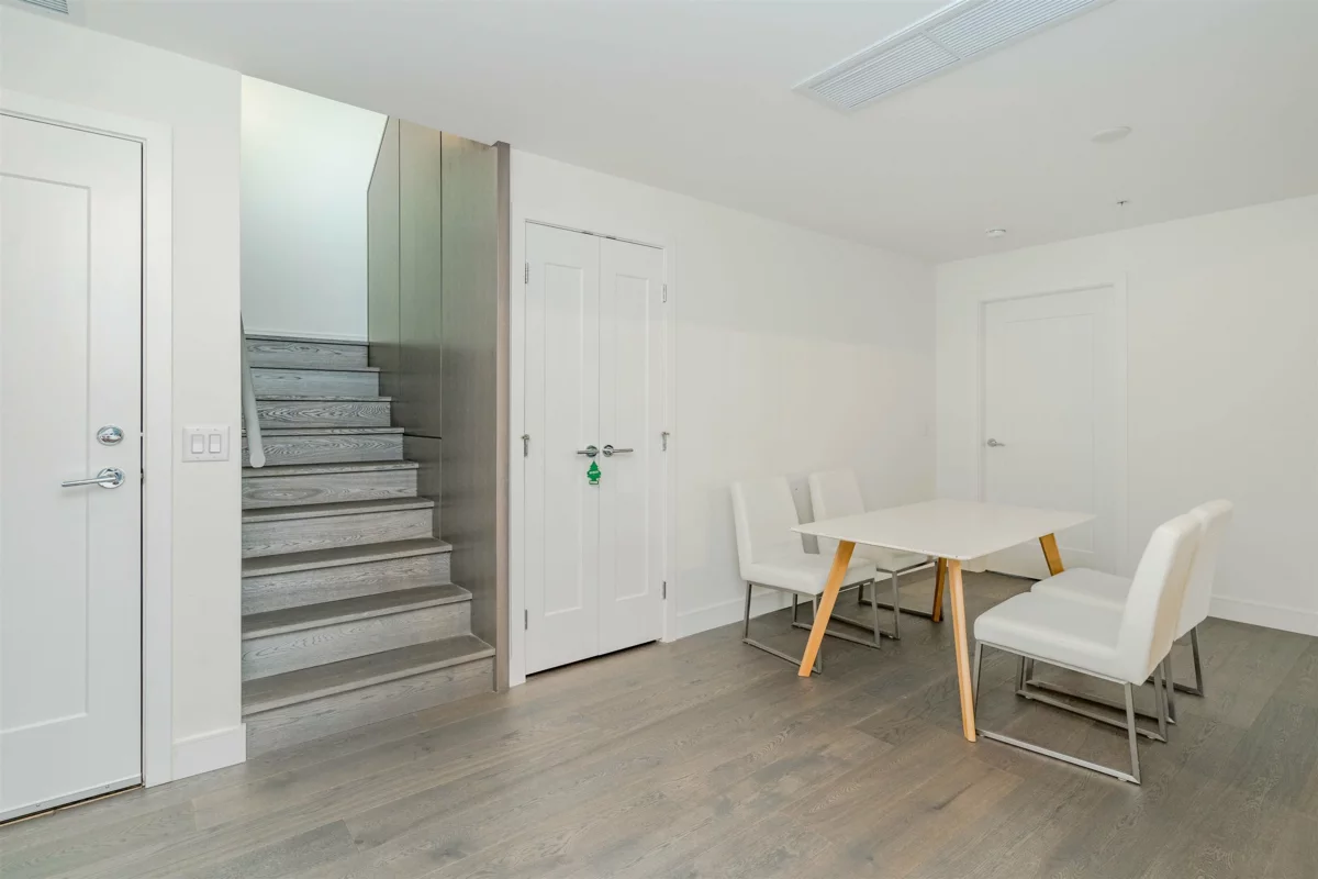 Guest Bathroom Photo of 602 477 W 59th Avenue, Vancouver, BC