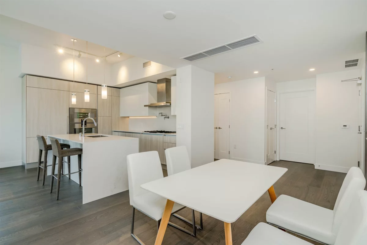 Living Room Photo of 602 477 W 59th Avenue, Vancouver, BC