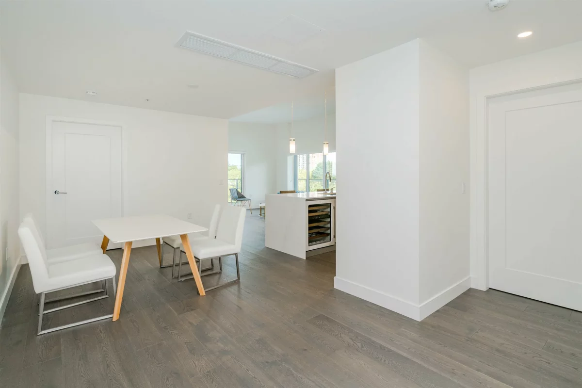 Walk-In Closet Photo of 602 477 W 59th Avenue, Vancouver, BC