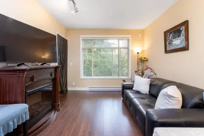 209 12525 190a Street, Pitt Meadows, BC, Pitt meadows — Apartment/Condo for sale