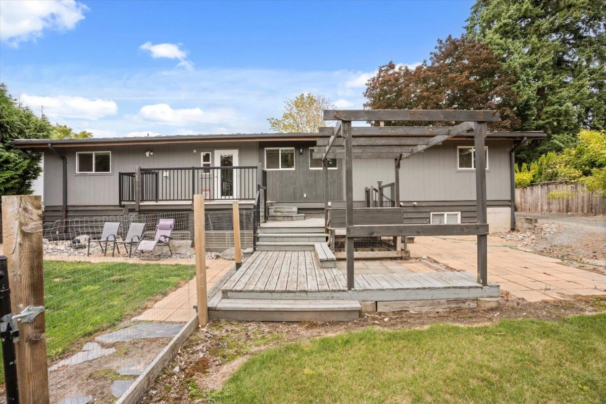Garage Interior Photo of 29554 Duncan Avenue, Abbotsford, BC