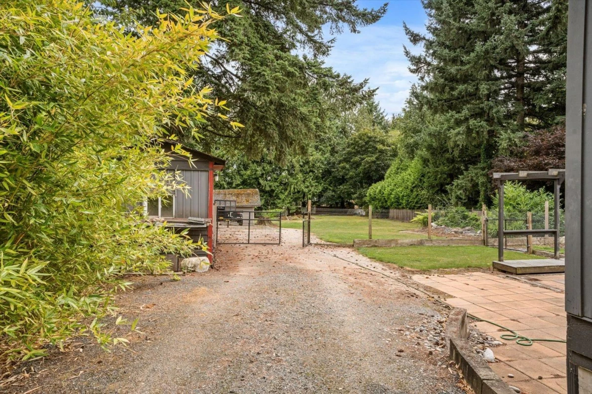 Mudroom Photo of 29554 Duncan Avenue, Abbotsford, BC