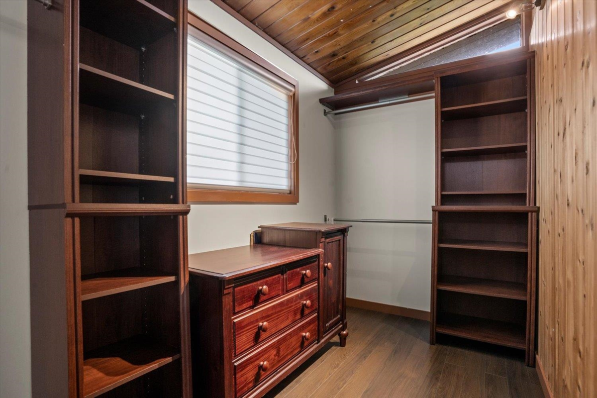 Powder Room Photo of 29554 Duncan Avenue, Abbotsford, BC